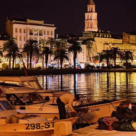 Beautiful With Garden And Terrace *