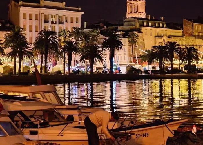 Beautiful With Garden And Terrace *