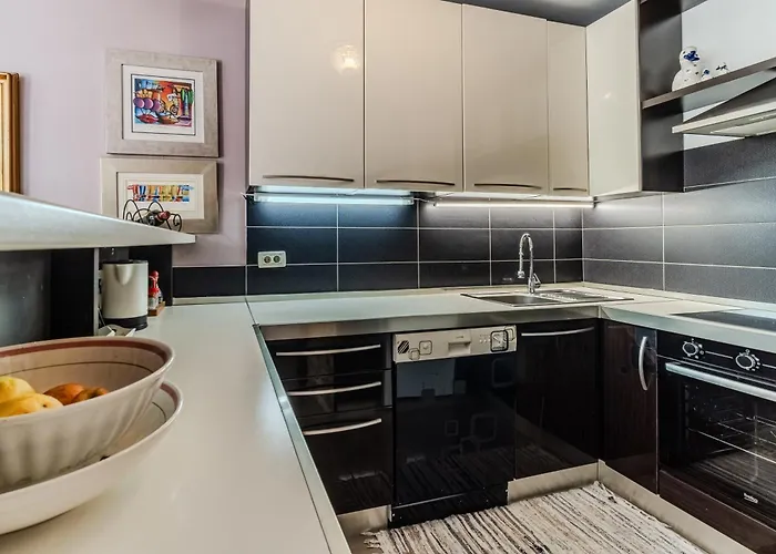 Beautiful With Garden And Terrace *